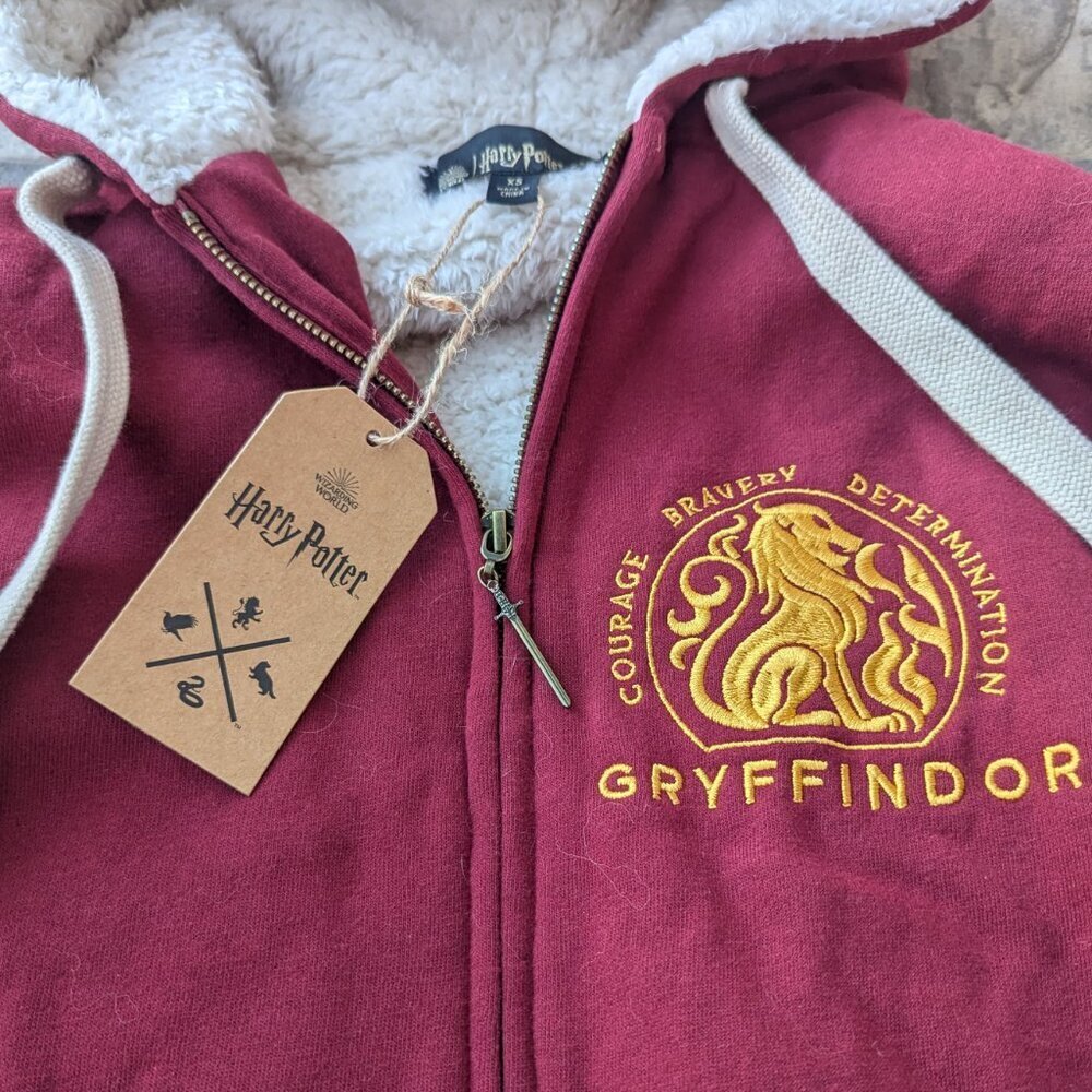 Gryffindor Fleece Hoodie - Official Harry Potter Shop (Size: XS) - Picture 2 of 4